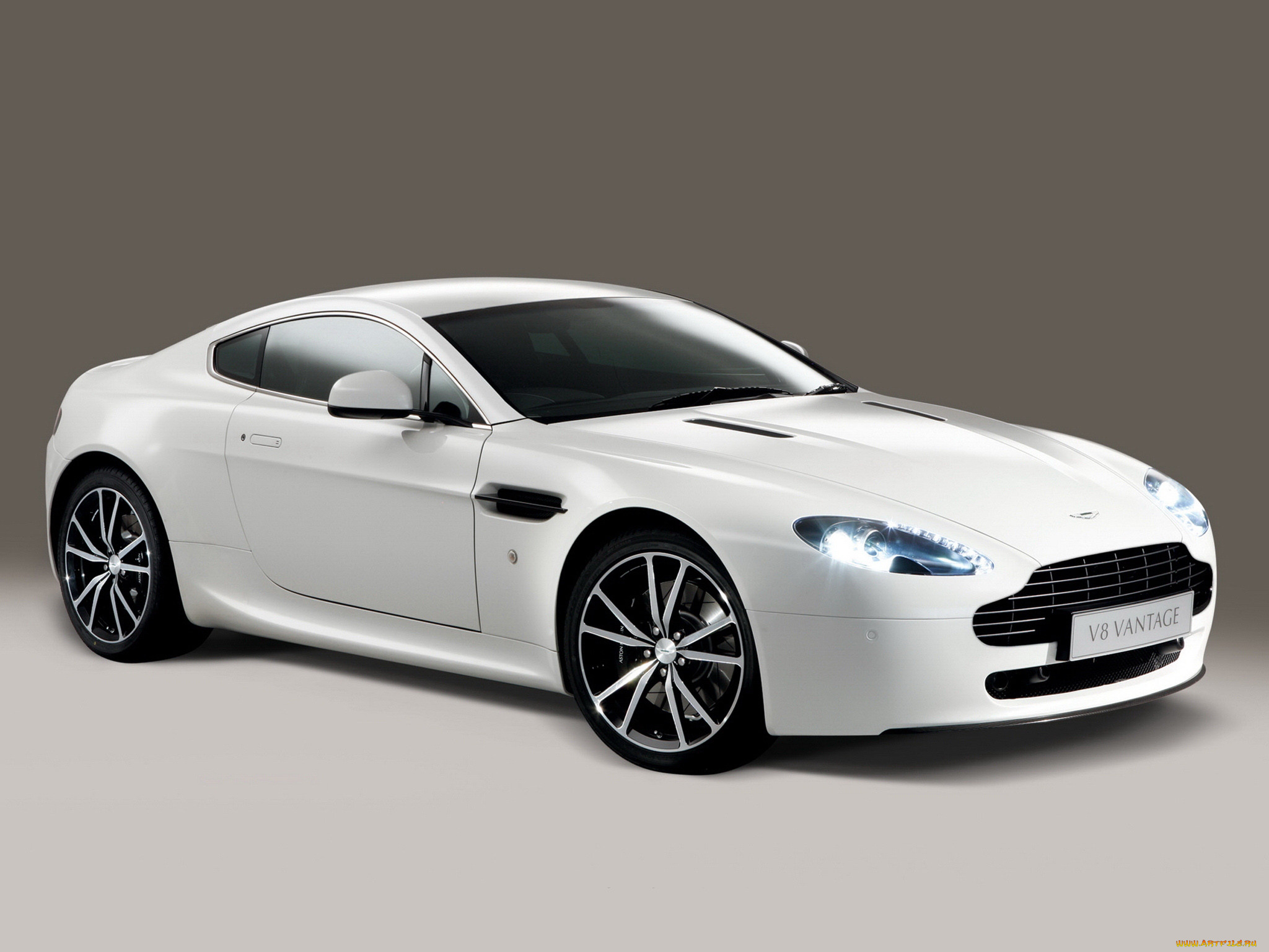 , aston, martin